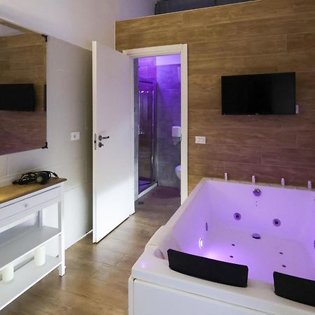 Hotel Boutique Toledo à Naples Extérieur photo