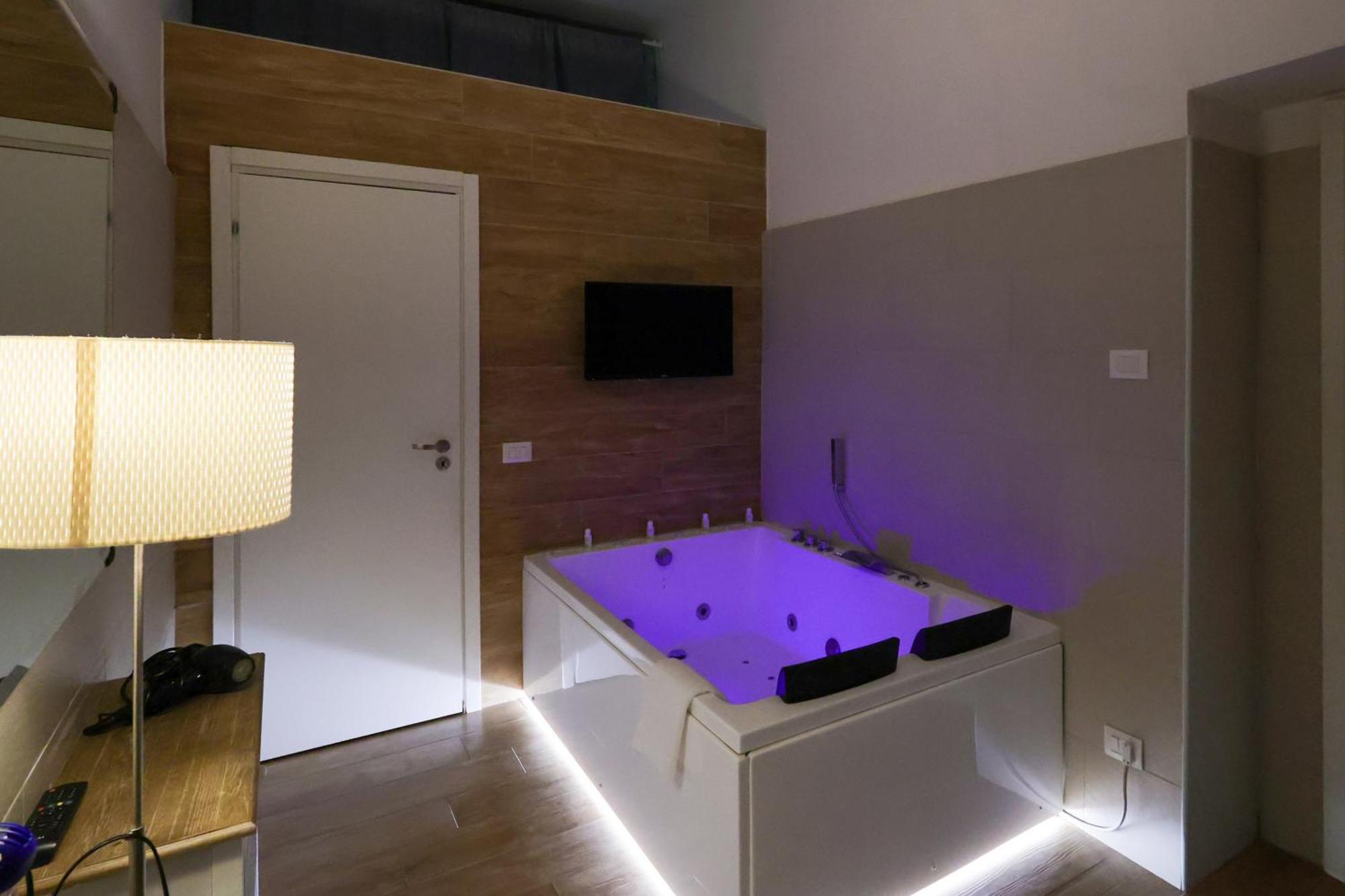 Hotel Boutique Toledo à Naples Extérieur photo