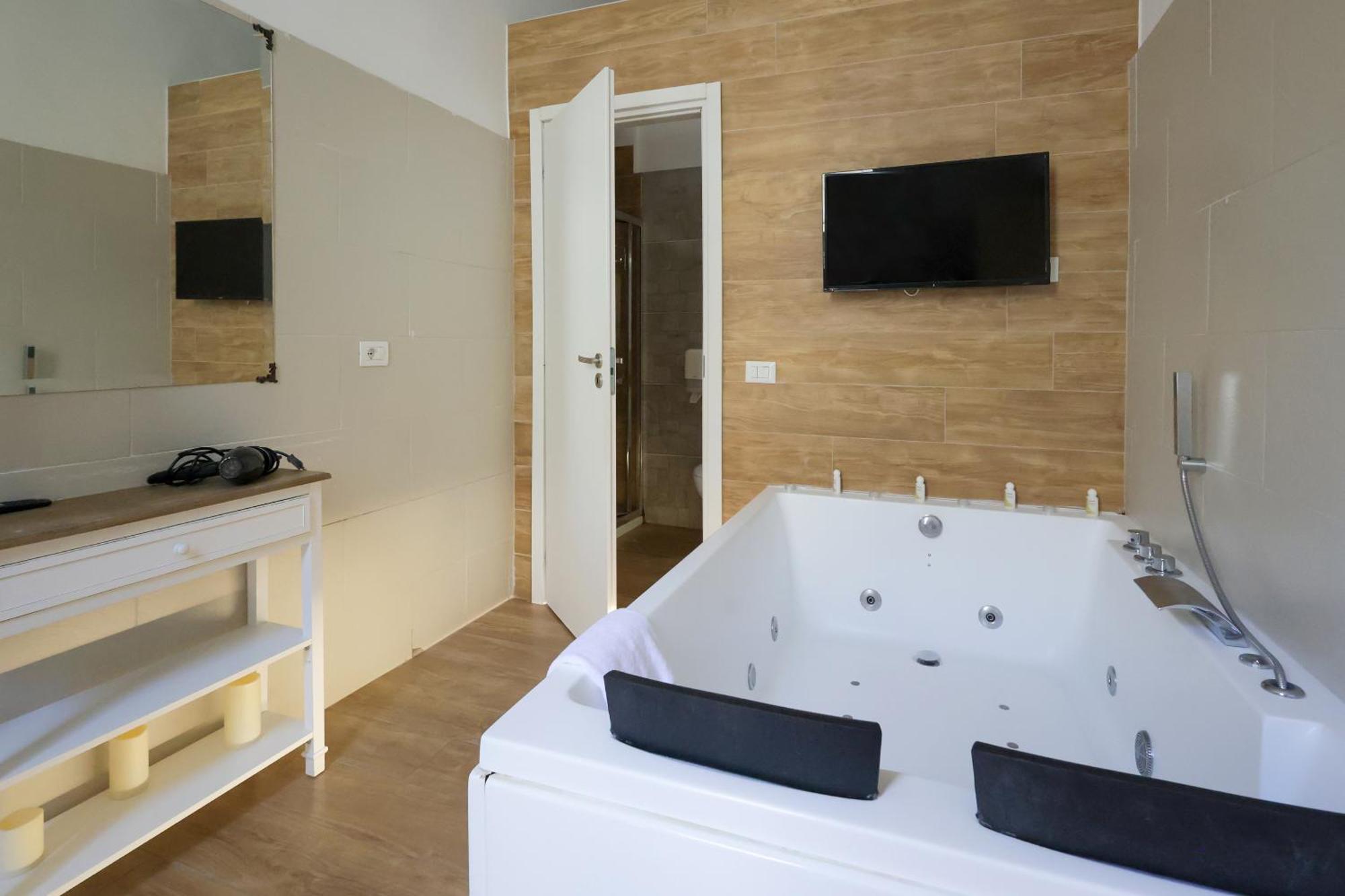 Hotel Boutique Toledo à Naples Extérieur photo